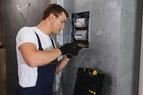 Best Electrical Outlet Repair  in Princeton, FL